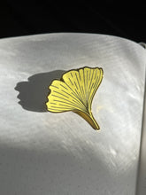Load image into Gallery viewer, Ginkgo Leaf Journal Clip