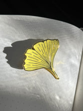 Load image into Gallery viewer, Ginkgo Leaf Journal Clip